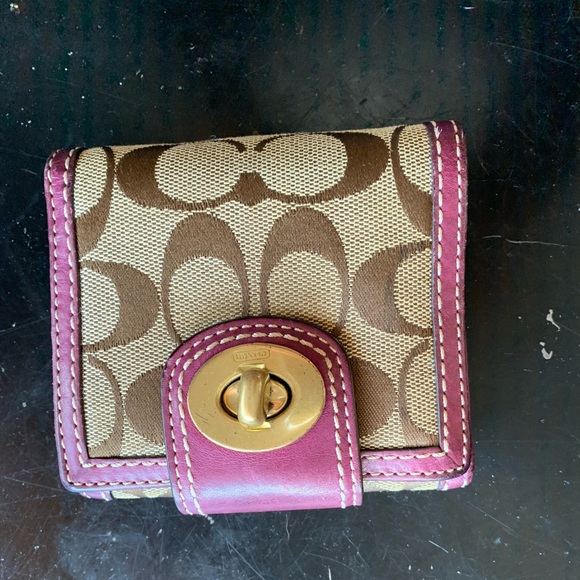 Coach wallet - Picture 1 of 1